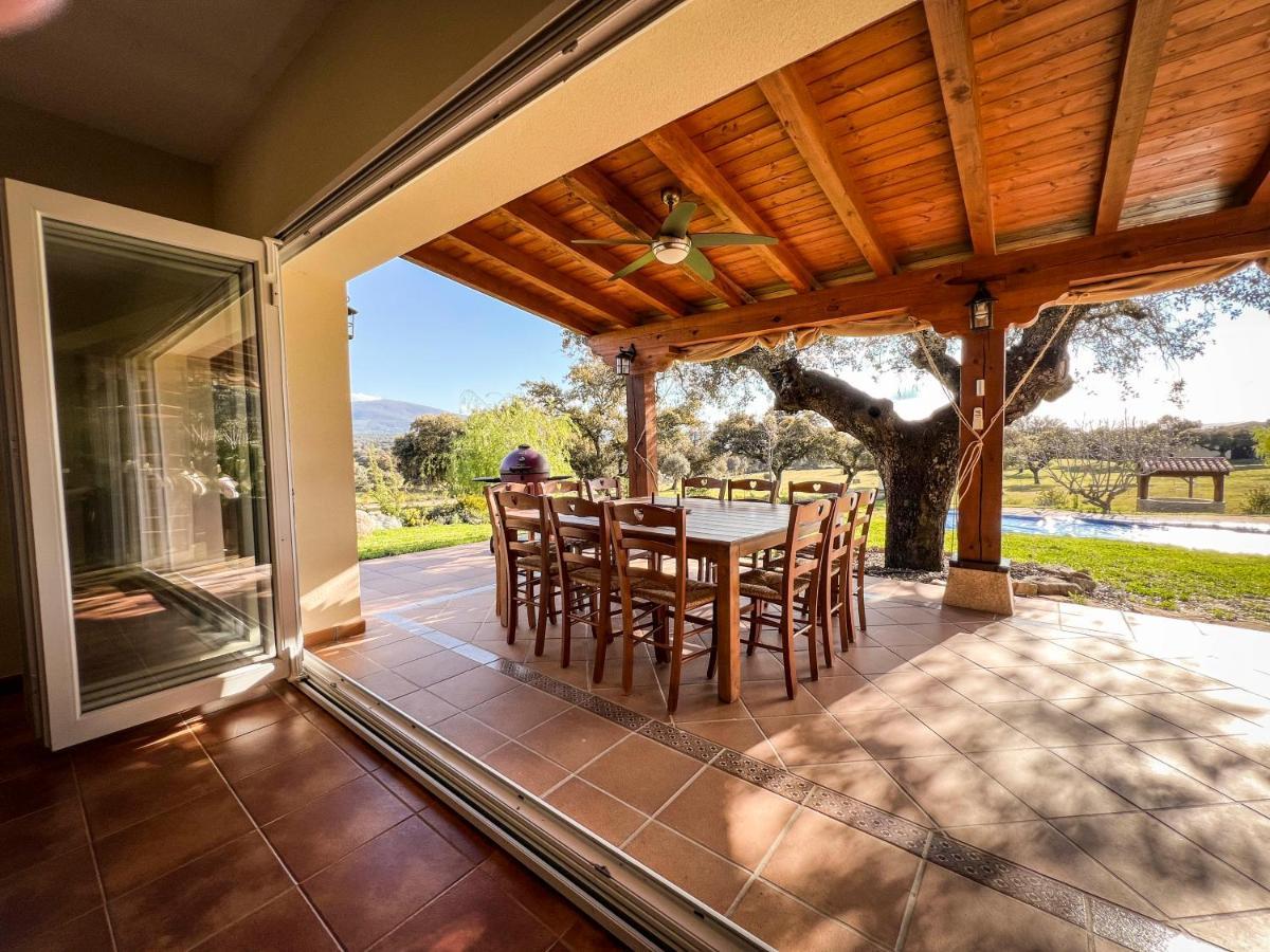 Adorable chalet en finca privada de 3 hectáreas Villa La Iglesuela Esterno foto