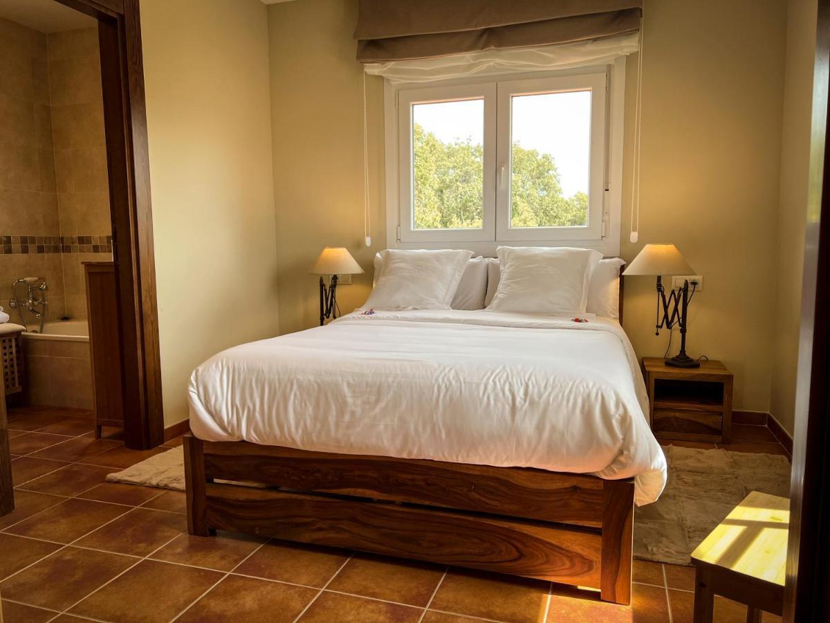Adorable chalet en finca privada de 3 hectáreas Villa La Iglesuela Esterno foto